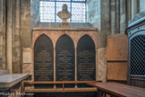 <center>Eglise Saint-Germain-des-Prés. </center> Triple plaque commémorative de Mabillon, Descartes et Bernard de Montfaucon.