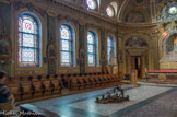 <center>Congrégation du Saint Esprit. </center> La décoration des murs et de la voûte, œuvre de quatre frères spiritains, date de 1876-1878. Les vitraux et le chemin de croix sont de la même époque.