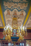 <center>Le musée Chinois. </center>Cabinet de laque. Les trois Bouddhas historiques du passé, du présent et de l'avenir.
