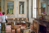 <center>Les petits Appartements. </center>Antichambre et premier salon où l'empereur prenait son déjeuner.