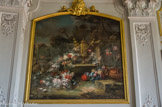 <center>Le château de Champs-sur-Marne. </center>Salon de musique. Les dessus de porte sont des natures mortes du XVIIIe siècle.