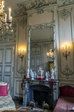 <center>Le château de Champs-sur-Marne. </center>Chambre des anciens propriétaires donateurs.
