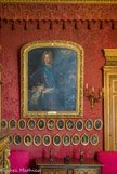 <center>Le château de Chantilly. </center> Le  salon de Condé (Salon du duc). Louis-Henri de Bourbon-Condé, Mr le Duc (1692-1740), par Gobert. Premier ministre de Louis XV, arrière petir-fils du Grand Condé. Médaillons des rois et reines de France de la famille Bourbon.