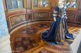 <center>Maisons Laffite.</center> Cabinet des miroirs. Il a conservé un précieux parquet incrusté d'étain et d'os. Les initiales R et M rappellent René de Longueil et Madeleine de Boulenc de Crèvecoeur.