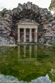 <center>La Folie Saint-James </center>Le Grand Rocher, fabrique remarquable âgée de plus de deux siècles et qui abrite un temple dorique.
