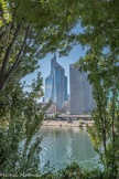<center>L'île de la Jatte. </center> La Défense.