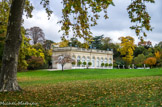 <center>Parc de Bagatelle. </center> L'orangerie date de 1865.