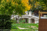 <center>La Folie Saint-James </center> Le pont qu'imagina et dessina Palladio, Andréa di Pietro délia Gondola (dit Andréa Palladio), dans son traité d'architecture, n'a pas manqué de séduire les créateurs de jardins du XVIIIe par sa noblesse, la rigueur de ses formes et la richesse de son architecture.