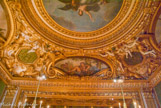 <center>Chambre du Roi. </center> Dans les lunettes sont représentées l’Abondance (sur la photo), la Valeur, la Vigilance et la Puissance. Léda, Diane, des cavaliers, et les Parques sont présents dans des médaillons octogonaux.