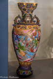 <center>Paire de vases</center>Japon. Ere Meiji (1868-1912), début XXe siècle. Porcelaine, style Satsuma.
Legs Jules Cantini, 1917. Fonds Musée Cantini.