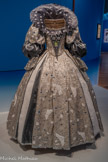 <center>Robe de Peau d'Âne couleur de Lune</center>Atelier MBV Paris, France
2013 (d'après les costumes originaux d'Agostino Pace et Gitt Magrini pour le film Peau d'Âne, Jacques Demy, 1970) Costume, tissus et pierreries. Cinémathèque française