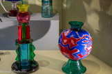 <center></center>Vase Clesitera 
Ettore Sottsass (1917, Autriche - 2007, Italie)
1986. Verre polychrome soufflé et sablé.
Editeur : Memphis, Milano.
Fabricant : Toso Vetri d’Arte, Murano.
Marseille, musée des Arts décoratifs, de la Faïence et de la Mode, inv. 1991.24.1
<br>
Vase
Marie Ducaté (1957, France)
1990. Verre soufflé, technique du Graal.
Fabricant : Venini, Murano (Italie)
Tirage limité, réalisé dans le cadre de la commande publique « 30 vases pour le CIRVA » en 1989.
Dépôt du Centre national des arts plastiques/Fonds national d'art contemporain, 2001. Inv. FNAC 89169