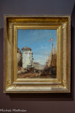 <center>Quai du port à Marseille</center>Félix ZIEM
Beaune, 1821 - Paris, 1911
1858
Huile sur toile <br>
Fils d’un émigré polonais, Ziem se forme I à l'École d'architecture de Dijon. En 1839,  il se rend à Marseille et entre en contact avec de nombreux artistes provençaux.
Voyageur infatigable, il parcourt une grande  partie de l'Europe et de l’Orient entre 1842 et 1880. Célèbre de son vivant, son œuvre a une forte connotation orienta lise. Venise et Constantinople sont ses deux sujets de prédilection. <br>
Ce tableau évoque l’aspect urbain de Marseille et son activité portuaire, depuis la perspective du quai Saint-Jean jusqu’à l’église des Augustins. Typique de l'art de Ziem à cette époque, ce tableau est un équilibre heureux entre la rigueur de la construction et la touche plus allusive de son pinceau,