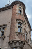 <center>Castres. L'hôtel Leroy.</center>La tourelle d'angle.