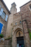 <center>Cordes-sur-ciel. L’église Saint-Michel.</center>La première construction aurait duré de 1263 à 1281. Les parties essentielles devaient être terminées au moins en 1287 car la convention entre les consuls et les Trinitaires fut passée dans cette église. L'édifice subit par la suite des transformations importantes. En 1345, il menaçait ruine. Les consuls obtinrent l'autorisation du juge d'Albigeois de le démolir et de le reconstruire un peu plus grand. De 1369 à 1374, des impositions furent levées pour la réfection du clocher.
