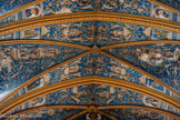 <center>La cathédrale Sainte-Cécile</center>De bas en haut, de gauche à droite : 1512 fin des travaux. Sainte Claire, Eliud, Eléazar, Sainte Catherine de Sienne. Saint Antoine, Sadoch, Achim,  Job. Saint Sylvestre, Azor, Eliacim, Saint Urbain.