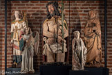 <center>La cathédrale Sainte-Cécile</center>Dans le courant du 19e siècle on a présenté dans les niches du jubé deux sculptures en bois, provenant vraisemblablement d'ensembles démembrés de la cathédrale à la Révolution. Il s'agit d'un ange au phylactère (1) et d'un séraphin portant un écu (2). Enfin, l'Ecce homo (3) et la Tempérance (5) sont possiblement issus de l'ancien orgue construit vraisemblablement à la demande de Louis 1er d'Amboise. Du jubé provient peut-être une sainte Catherine (4). Son format correspond à certaines niches désormais vides du jubé, dont on ignore le programme iconographique d'origine, mais qui comprenait des saints, comme l'indique un rapport de 1792 suite à la destruction de la statuaire.