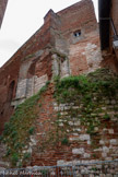 <center>Le palais de la Berbie.</center>Vestiges de la cathédrale Romane.