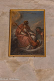 <center>L’église Saint Corneille de Puycelsi</center>Saint Martin est représenté sur des nuées, le regard tourné vers l'apparition d'une gloire de rayons dorés dans le coin supérieur gauche. Il est vêtu d'une chape et tient la crosse à la main. La mitre est posée à ses pieds. A droite apparaît un homme barbu, appuyé sur un bâton, la tête couverte d'une capuche. Il s'agit peut-être du mendiant avec qui il a partagé son manteau. L'inscription indique que le tableau a été offert par la famille Fanjol-Azemat, une importante famille connue à Puycelsi, pendant la Révolution. 19e siècle.