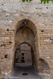 <center>Castelnau-de-Montmiral </center>Porte des Garrics (chênes en occitan)