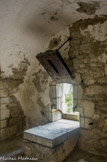 <center>Le fort du Portalet</center>Emplacement d'un canon. Le gros volet de bois était fermé lorsque les canons n’étaient pas en position.