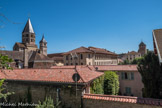 <center>Cluny.</center> Le Clocher de l’Eau Bénite, le petit Clocher de l’Horloge, la façade du Pape Gelase, la tour des Fromages.