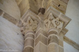 <center>Cluny.</center> Le grand transept de la Maior Ecclesia. Chapiteau à animaux.