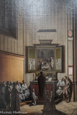 <center>Paray le Monial </center>Intérieur d'église. Henri van Steinwick le Jeune (1580-1649). <br> L'autel est orné d'un triptyque représentant une Nativité traitée en camaïeu, technique utilisant différents tons d'une même couleur. C'est ici le thème du tableau dans le tableau minutieusement exécuté et cher aux peintres du Nord.