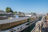 <center>Chalon-sur-Saône </center>Bateau de croisiéristes qui vient d'Arles, en passant pazr Avignon et Vienne. Malheureusement le canal du Rhône au Rhin a été abandonné..