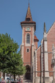 <center>Louhans </center>Le nouveau clocher-porche actuel surmonté d'une flèche est construit devant la chapelle Notre-Dame.