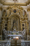 <center>Duomo</center>Chapelle de l'Immaculée. L'autel de 1670 est l'oeuvre de Zimbalo. En 1692, il fut transformé et embelli de dorures. L'autel en marbre polychrome provient de l'église Santa Croce.