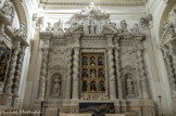 <center>Eglise de Saint Irène</center>Dans le bras gauche du transept, l'autel de Sant'Irène décoré avec des bustes reliquaires inspirés de l'art des retables espagnols.