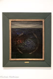 <center>Marine sombre</center>Max Ernst
(Brühl, 1891 - Paris, 1976)
 1926
Huile sur toile avec frottage et grattage
Musée d’Art Moderne et Contemporain de Strasbourg