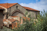 <center>Couvent des Dominicains</center>Les premières fondations de l'église des Dominicains remontent au 13ème siècle lorsque le roi d'Aragon Jacques Le Conquérant offre à l'ordre de saint Dominique un ancien hôpital des lépreux pour le transformer en maison religieuse. Rapidement une église, un cloître et une grande salle capitulaire sont érigés. Début du 14ème siècle des travaux et aménagements sont entrepris et l'église reconstruite plus large et plus haute pour s'enrichir d'un décor sculpté. L'église à nef unique est flanquée de chapelles privées logées entre ses contreforts et la nef couverte de charpente sur arcs diaphragmes maçonnés.