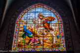 <center>Eglise Saint Jacques</center>Saint Jacques allait être durant toute la Reconquista le symbole et le saint patron de la lutte contre l'Infidèle. Il apparut miraculeusement et pour intervenir aux côtés des chrétiens et aurait reçu pour cette raison le surnom de Matamoros, «tueur de Maures».  Sa statue le montre monté sur un cheval blanc, frappant de son épée un ou plusieurs guerriers musulmans. Cette figure de saint Jacques Matamore date de la bataille de Clavijo, qui opposa en 844 le roi des Asturies à l'émir de Cordoue. <br> Vitrail d'Etienne et Mouilleron, peintres-verriers de Bar-le-Duc, 1897.