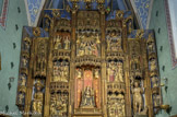 <center>Eglise Saint Jacques</center>A gauche de haut en bas : l'Annonciation, l'Adoration des rois Mages, la Pentecôte. Au centre, le couronnement de la Vierge, la Vierge de l'espérance. A droite, la Nativité, la Présentation de Jésus au Temple, la Dormition de la Vierge. A gauche, saint Luc, à droite, saint Jean-Baptiste.