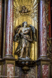 <center>Eglise Saint Jacques</center>L'ange tenanr la couronne d'épines.