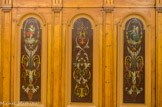 <center>Eglise Saint Jacques</center>Sur les boiseries sont peints les outils de la passion.