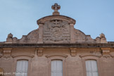 <center>Ancien évêché</center>Armoiries de Monseigneur Carsalade du Pont avec sa devise Salus non putresco.