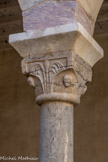 <center>Le cloître de Saint-Genis des Fontaines.</center>
