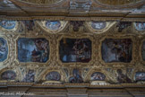 La basilique Santa Maria delle Vigne. elles de la voûte de la nef sont plus tardives et sont dues à Giuseppe Palmieri, Paolo Gerolamo Brusco,  Giuseppe Paganelli, Santino Tagliafichi et Giuseppe Passano (XVIIIe et XIXe s.).