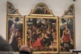 L'église San Donato. Le magnifique triptyque de Joos van Cleve (1515) représentant L'Adoration des mages (au centre)
