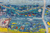 <center>Le banc </center>Maison de Retraite  Le Chêne Vert, Septêmes-les-Vallons, 2020. Casale. Les petits poissons portent des prénoms.