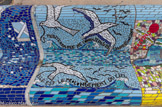 <center>Le banc</center>La Méditerranée ne connait pas de ligne d'horizon, elle est le prolongement du ciel.
