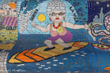<center>Le banc</center>Association Les jardins d'Haïti, 13012, 2024. Surfer la vie.