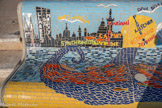 <center>Le banc</center>Ulule 2022. Financement participatif. Association Viv'Arthe et Paola Cervoni, 06 07 75 15 41, 2021. Noms des élèves dans les petits poissons. Sincronicity