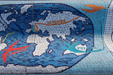 <center>Le banc</center>Aéroport Marseille Provence. 2023. Partager, liberté, explorer, voyager. Dossier : ouverture au monde.