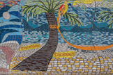 <center>Le banc</center>CACATOES. From Brazil with Love.