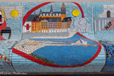 <center>Le banc</center>Letaief Kerrouzi Family, 2025. Don't Worry Be Happy. DS Aloha. Noms dans les petits poissons.