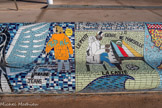 <center>Le banc </center>Le petit génie de Marseille. La Caste. <br> Kaporal Jeans.